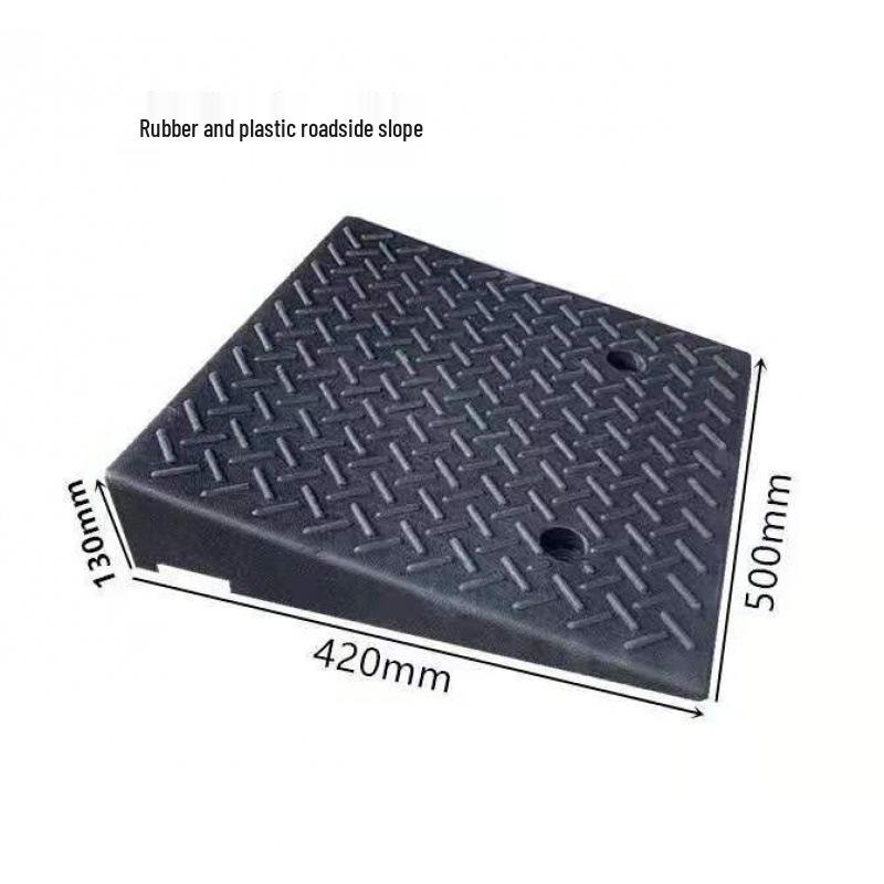 Rubber-Plastic Car Ramp: Slope Mat, Curb Edge, Uphill Climb, Triangle Speed Bump