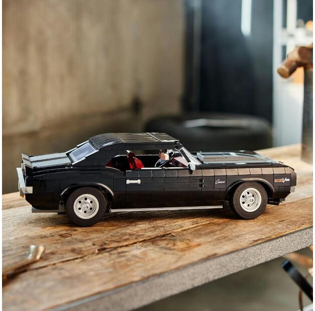 LEGO ICONS 10304 Chevrolet Camaro Z28