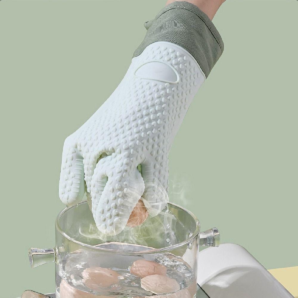 2Pcs Heat Resistant Oven Mitts Cartoon Bear High Temperature Gloves  Barbecue