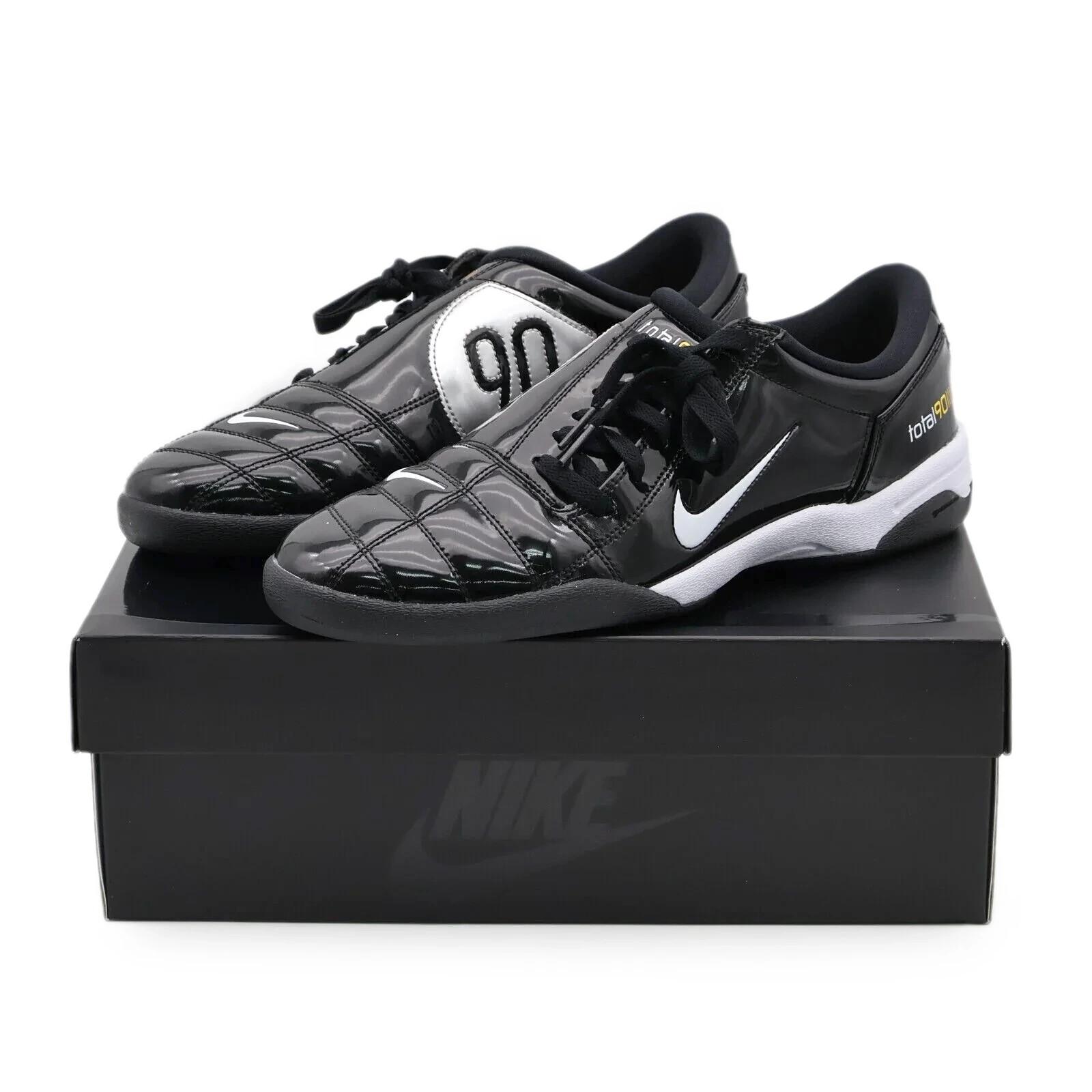 HJ9351-001 Nike Total 90 3 SP Black and White (Men s) 10