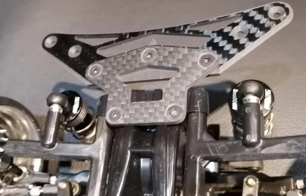 Metal Garage Japan Original Carbon Fiber Bumper Adapters for TAMIYA TT-02 RC Drift Car (MGT2BASB)