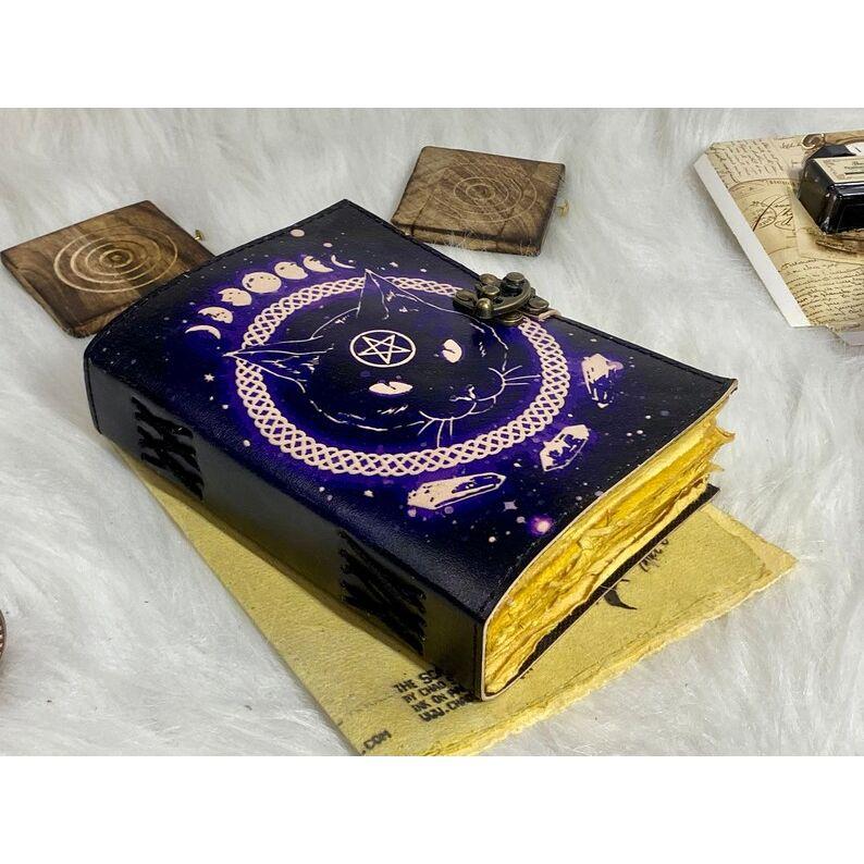Book of Spell Leather Journal Magic Celtic Cat Vintage Leather Junk Journal Book of Shadows Vintage Grimoire Journal Gifts for Men and Women
