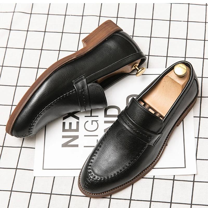 Fashion Spring Black Men's Loafers Business Wedding Dress Shoes Men's Patent Leather Shoes Soft Sole Non-Slip Flat Shoes Mocassin Homme