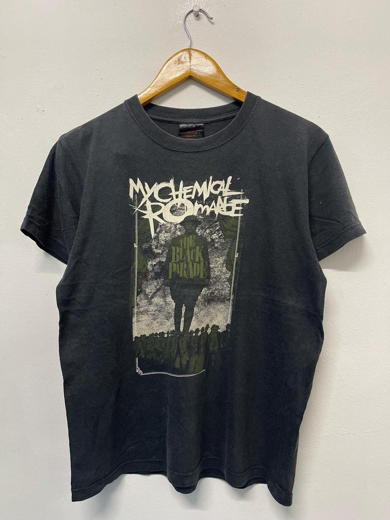 Vintage Y2K MCR : Welcome To The Black Parade 2006 Emo Band T-Shirt / Rare / American Pop Punk / Rock T-Shirt / Black / S