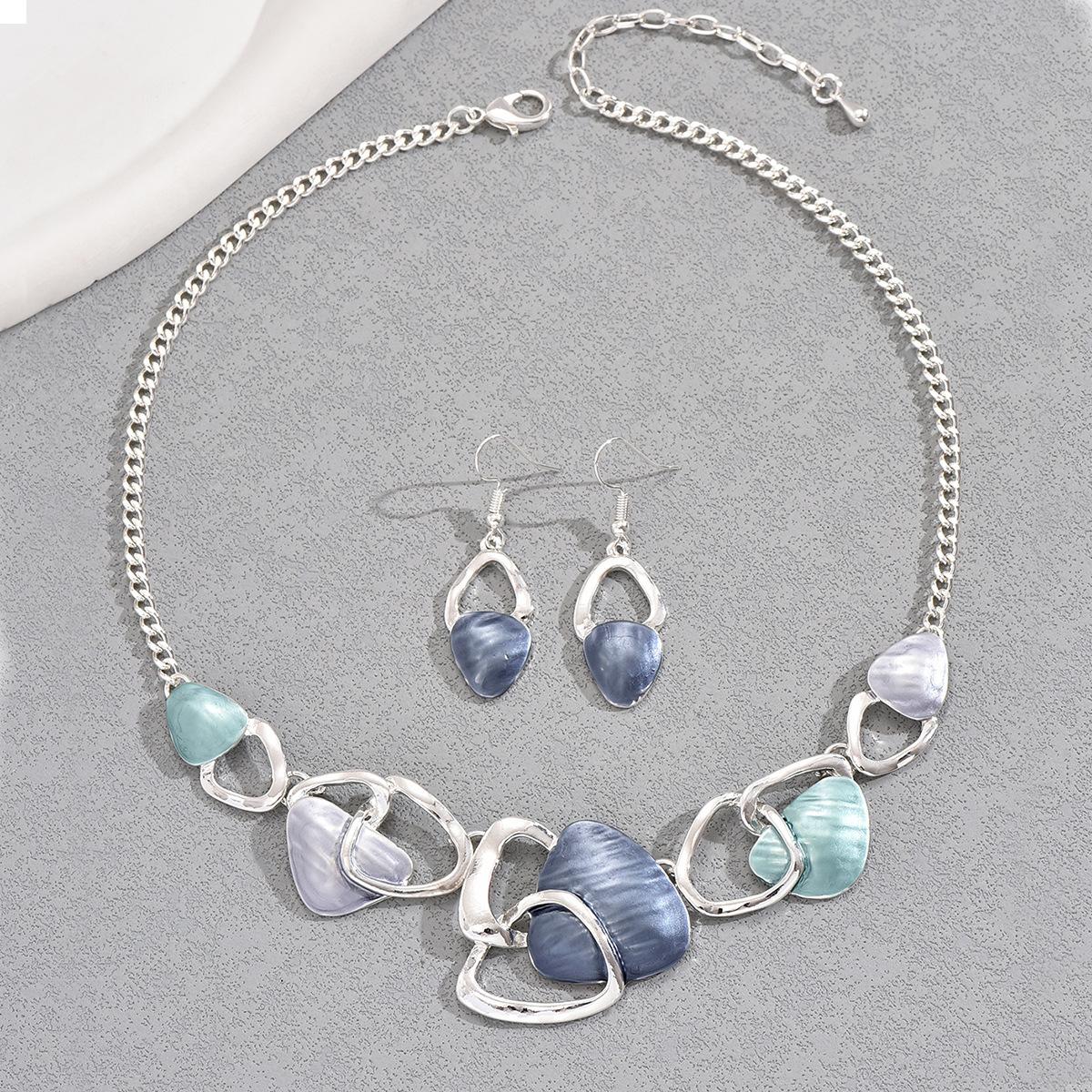 

Hot-selling new round oil drop necklace earrings set high-end stud earrings irregular design collarbone chain