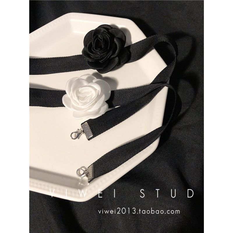 Choker Hepburn Style Two-Tone Gentle Neckband Collar