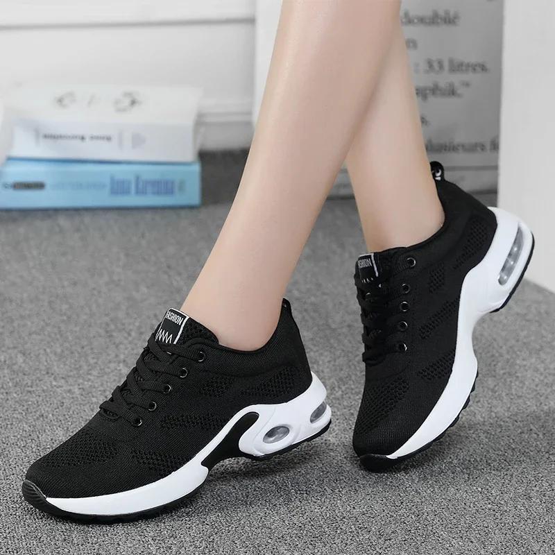 Spring Flying Weave Breathable Sports Running Shoes Women Outdoor Cushioning Casual Sneakers Ladies Non-slip Soft Jogging Shoes