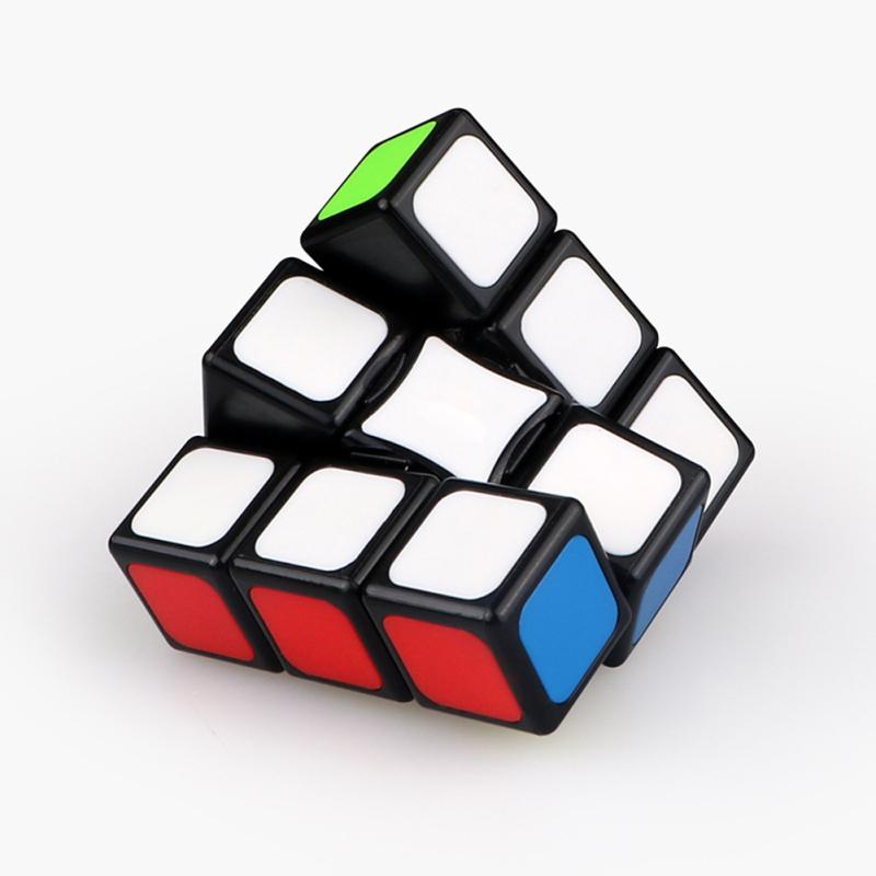 

Qiyi 1x3x3 Magic Cube Профессиональный портативный скоростной кубик-головоломка Развивающие игрушки для детей Подарки на день рождения