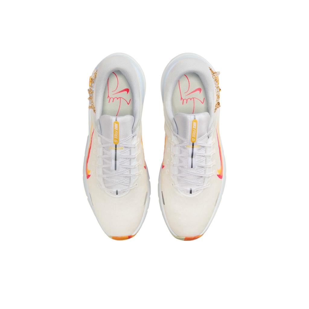 Nelly Korda x Nike Free Golf Goldanhänger Herren Sneaker Weiß Mehrfarbig Sail HV4361-100