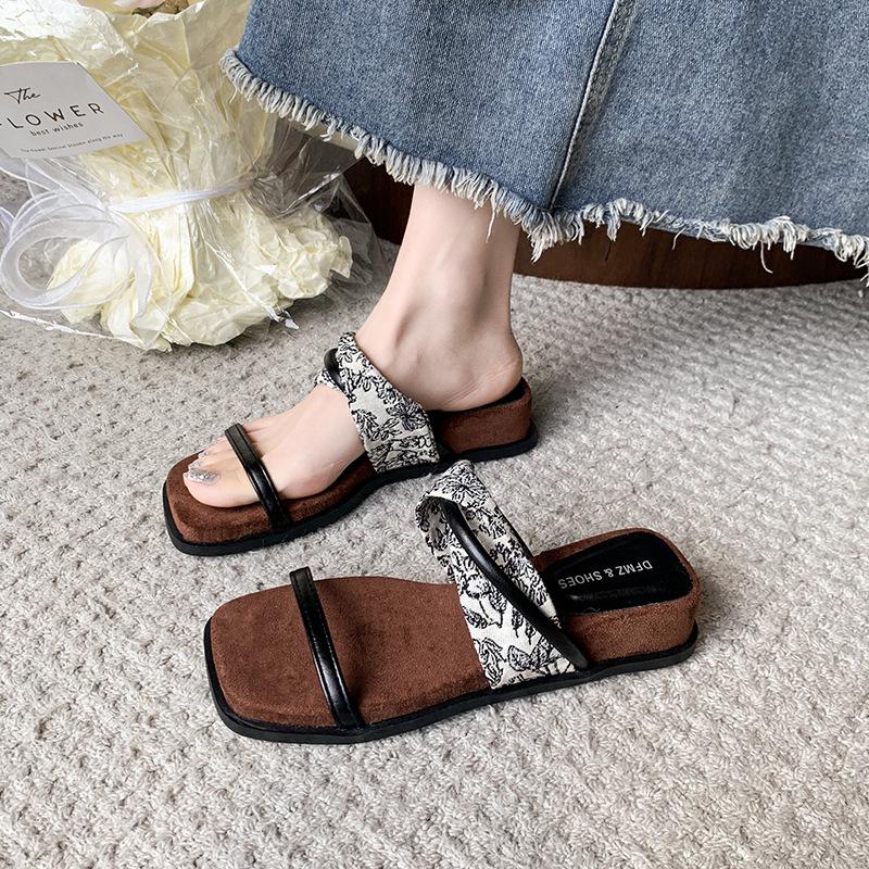 

Slope heel one-word slippers for women s summer wear, new design sense, niche with skirt, thick-bottomed cool slippers for women 40 чёрный