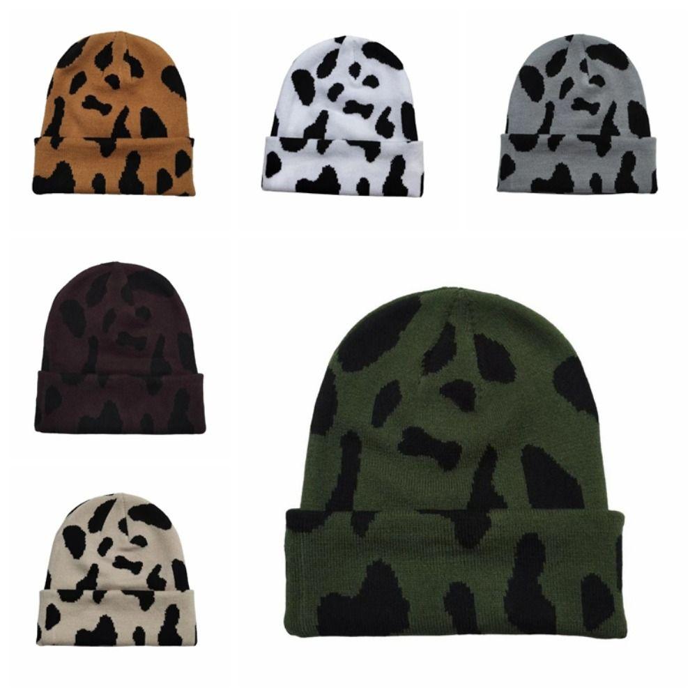 Keep Warm Pullover Hat Ear Protection Winter Beanie Hat Casual Cow Pattern Knitted Hat Skiing