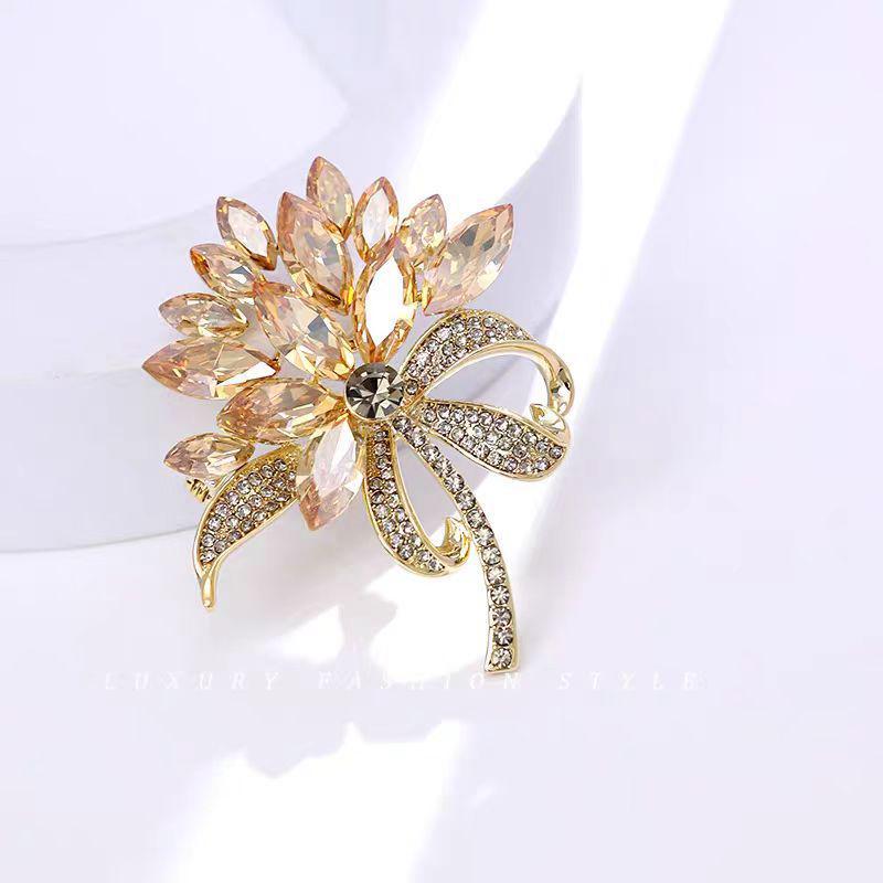 Elegant Crystal Flower Brooch – Exquisite, Colorful Handcrafted Pin for Women