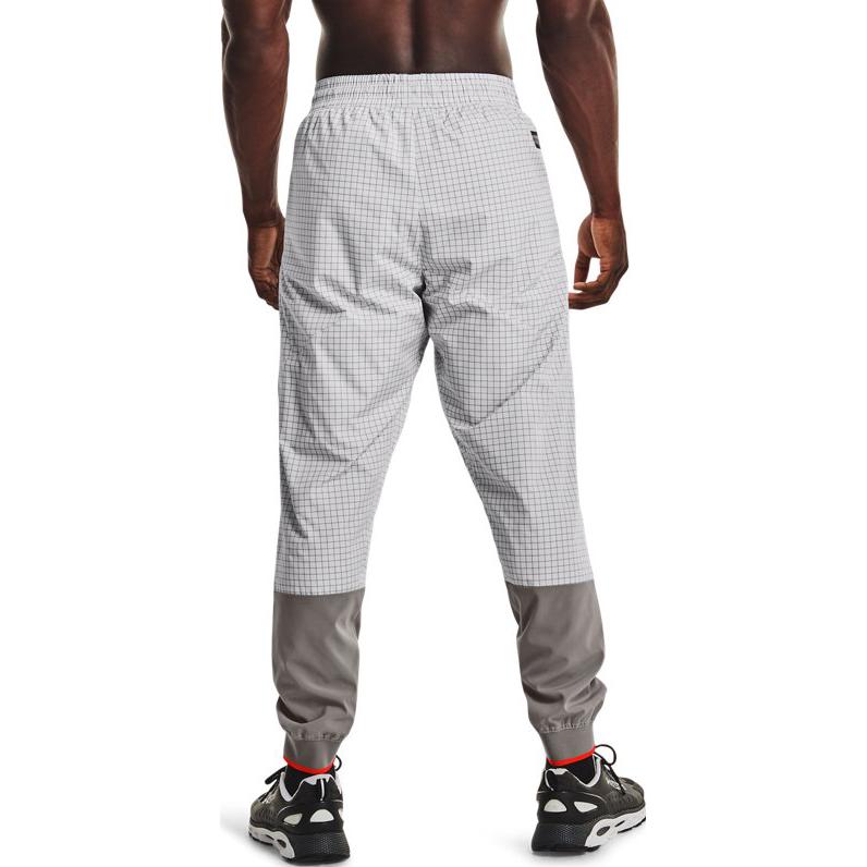 Under Armour Woven Series SS22 Training Running Casual Spliced