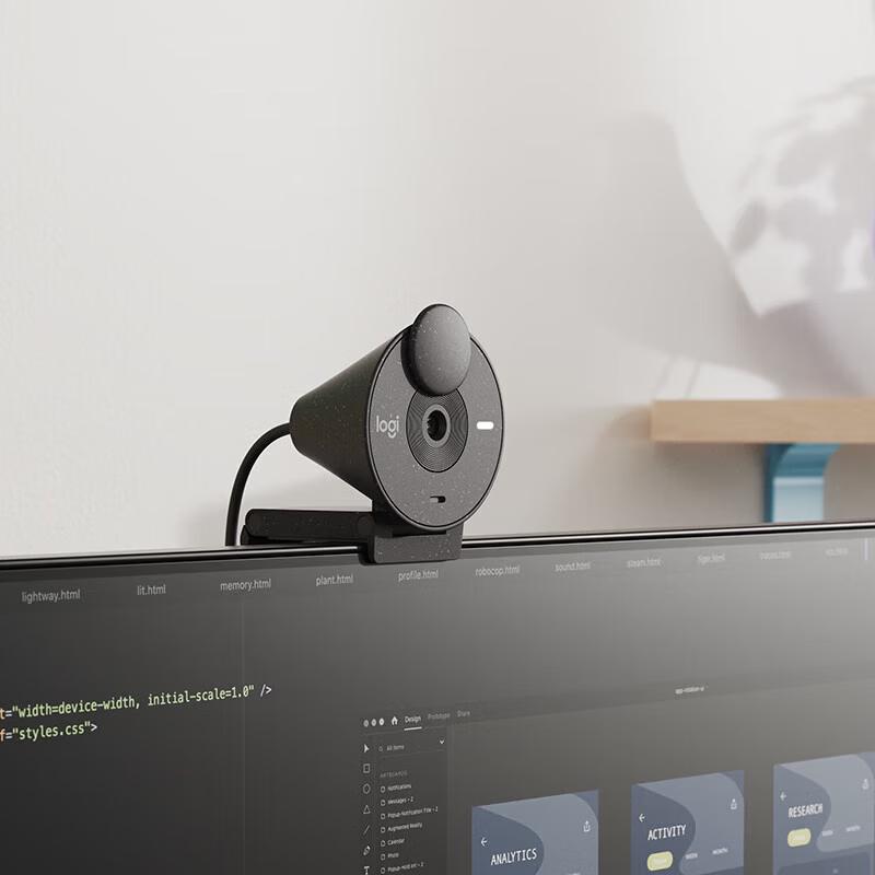 Logitech Brio 300 HD Webcam