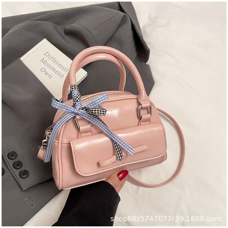 South Korea's Popular Simple Niche Portable Bow Bowling Bag 2025 New Niche Design Casual Messenger Bag