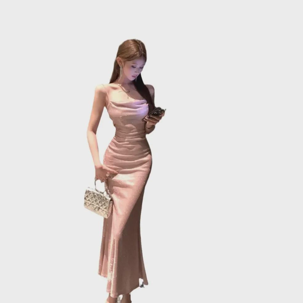 Zeštíhlující šaty s podvazky ve francouzském šik stylu 2024 – Pure Desire