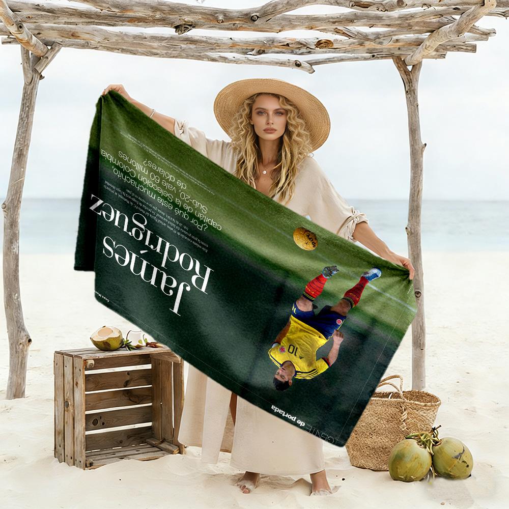 Soccer Player Action Beach Towel Super Soft & Absorbent Comfortable Lightweight Suitable for Sports, Travel, Swimming, Yoga, Bathroom, Beach, And Pool