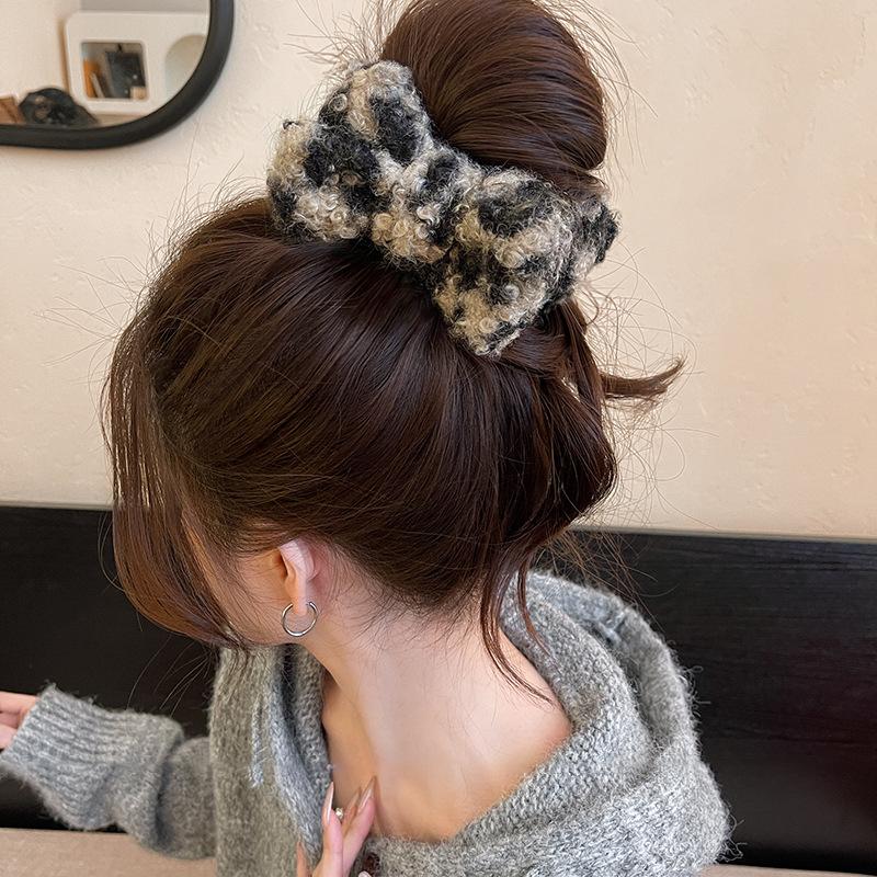 Coffee leopard print double-sided plush bow leopard print hairpin retro style shark clip hair accessories