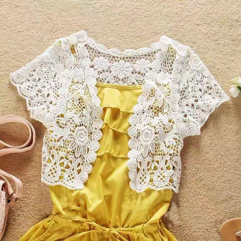 

Лето 2021 Корейский Вязаный Крючком Кардиган с Коротким Рукавом, V-образным Вырезом и Кружевом M (up to 90 lbs)