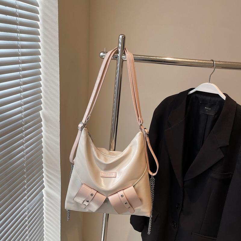 Commuter tote bag women's large-capacity new niche chain single shoulder messenger bag high-end backpack