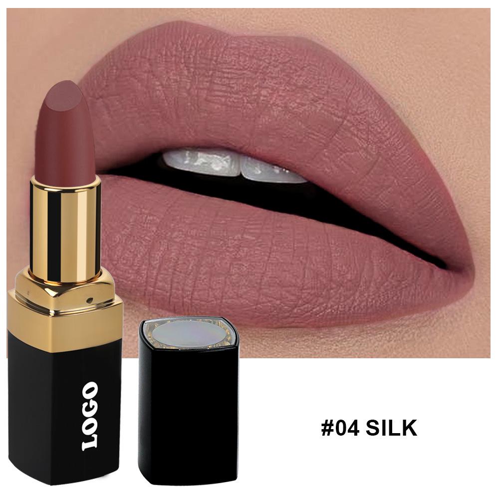 Long-Lasting Matte Lipstick: No Fading or Transfer