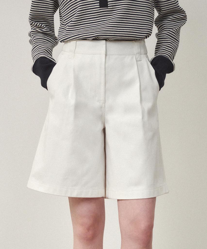 OSTKAKA Bermuda Cotton Pants Ivory