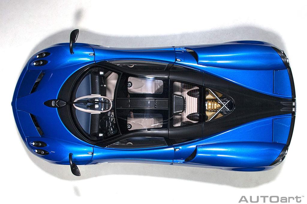 AUTOart Pagani Huayra Blu metallizzato 1/12