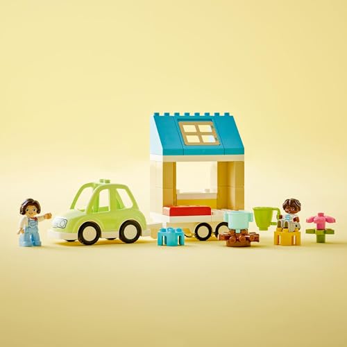 LEGO Duplo Town Trailer House 10986, a toy block gift for toddlers and babies, suitable for boys and girls ages 2 and up.