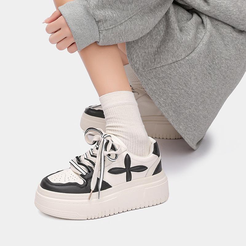 Little White Shoes Women's 2025 Autumn New Thick-soled Heightening Breathable Sports Shoes Women's Casual Leather Design Board Shoes Women~