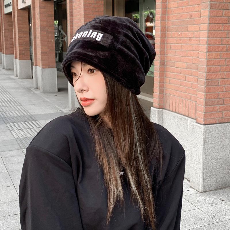 New Windproof Hat for Women's Versatile Letter Plush Pullover Hat for Winter and Winter Warm Student Ear Protection Hat