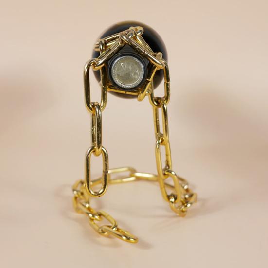 Praktický držák na víno Ohromující dekorativní žehlička s vizuálním efektem