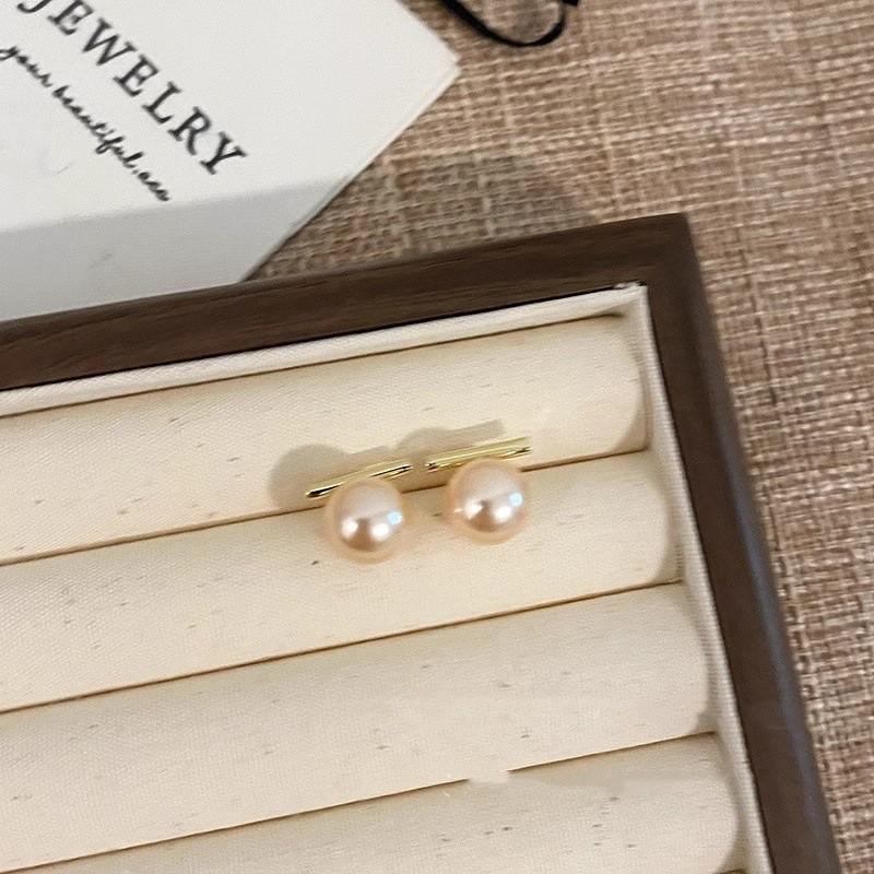 Korean Style S925 Silver Pearl Stud Earrings for Women - Simple, Elegant, and High-End
