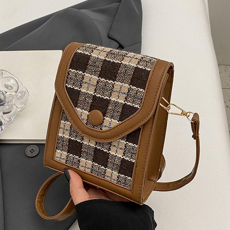 

Модные сумки для женщин Осенью и Зимой Новая Мода Универсальная Сумка-кроссбоди для мобильного телефона для женщин Инс На плечо Маленькая квадратная сумка