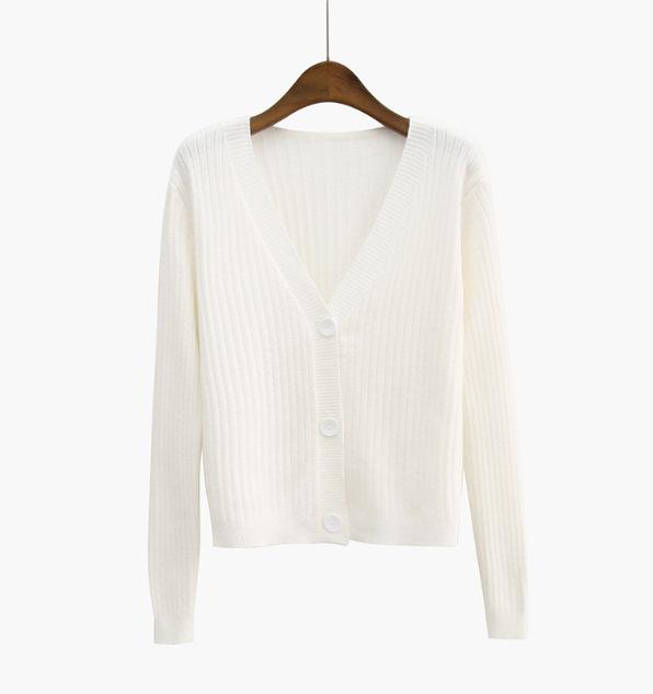 Loose and versatile V-neck knitted cardigan autumn sweater with temperament long-sleeved high-waisted short jacket tide