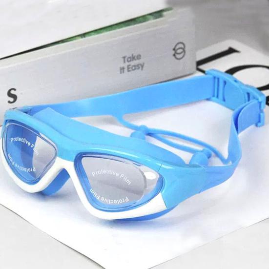 Kids Swim Goggles with Earplugs Waterproof No Leakage Anti-Fog UV Protection Clear Lens Boys Girls Swimming