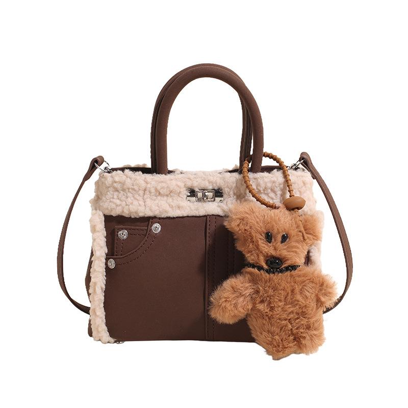 Handbag Women's New Casual Versatile Large Capacity Commuter Shoulder Messenger Bag