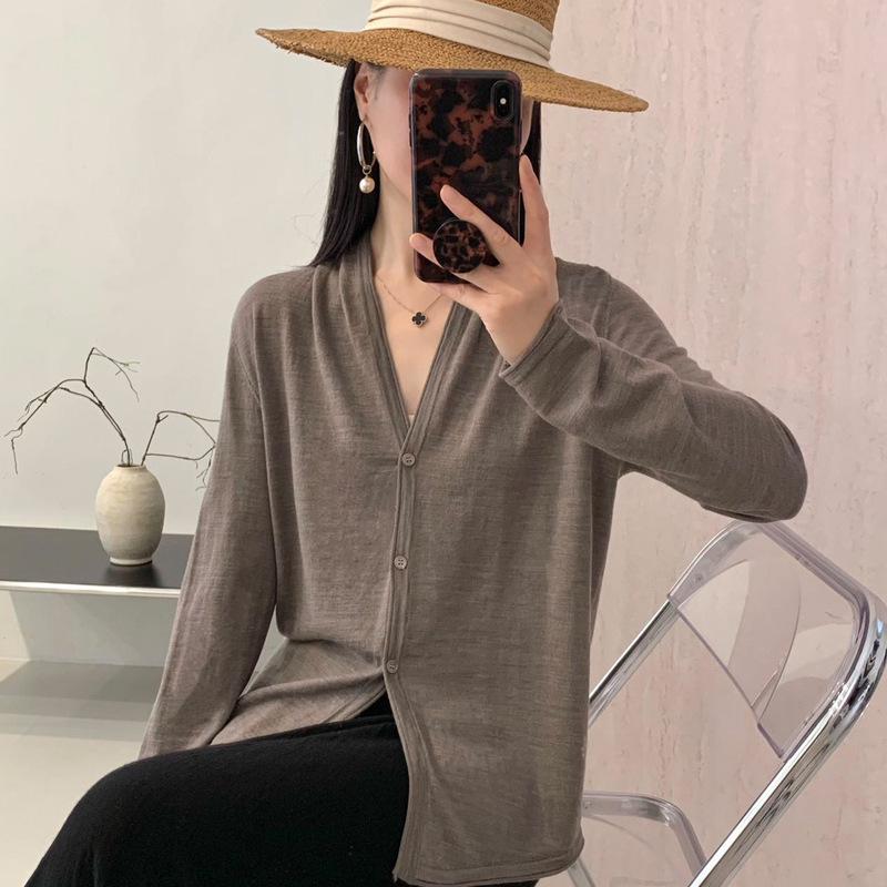 Women's V-Neck Lightweight Wool Cardigan - Ribbed Knit, Pleated, Long Sleeve, Versatile Layer