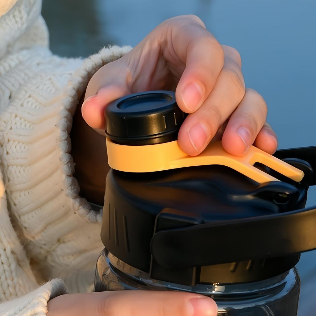 2L Large Capacity Sports Water Bottle with Straw Outdoor Plastic Portable Water Bottle for Fitness Camping Gym Sports Water Jugs