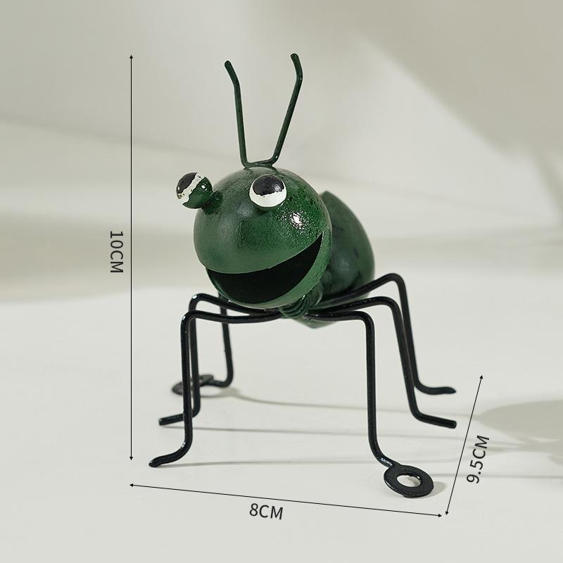 Garden Courtyard Decor: Rustic Animal Ant Figurine Photo Prop Creative Wrought Iron Wall Hanging