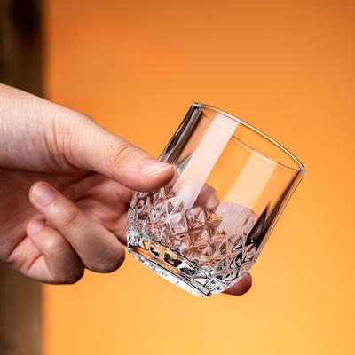 2/6 Stück Set 85ml/2.9oz Schnapsglas Whiskybecher Mini-Glasbecher für Likör Likörgläser Tequilabecher Kleine Kristallglasbecher
