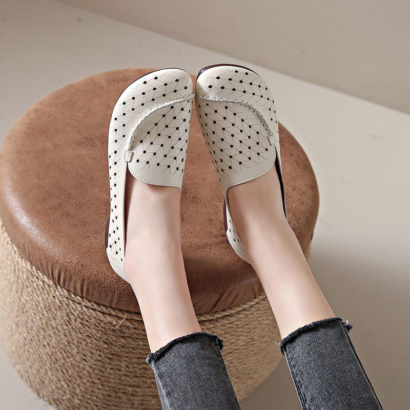 Fashion Summer Slip-on Ladies Footwear Hollow Breathable Women's Flat Shoes Korean Style Wholesale 2025 Social Casual Fashion Shoe Sale