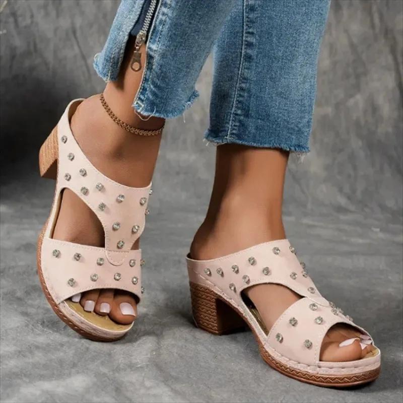 Fashion Plus Size 2025 Rome Summer Round Toe Women's Slipper Hot Sale Outdoor Office Sandals Women with Crystal Chunky Heels Slippers