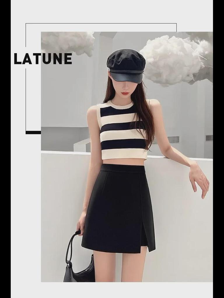 Women's High-Waist Black A-Line Skirt with Hip-Covering Design for Spring and Autumn 2023
