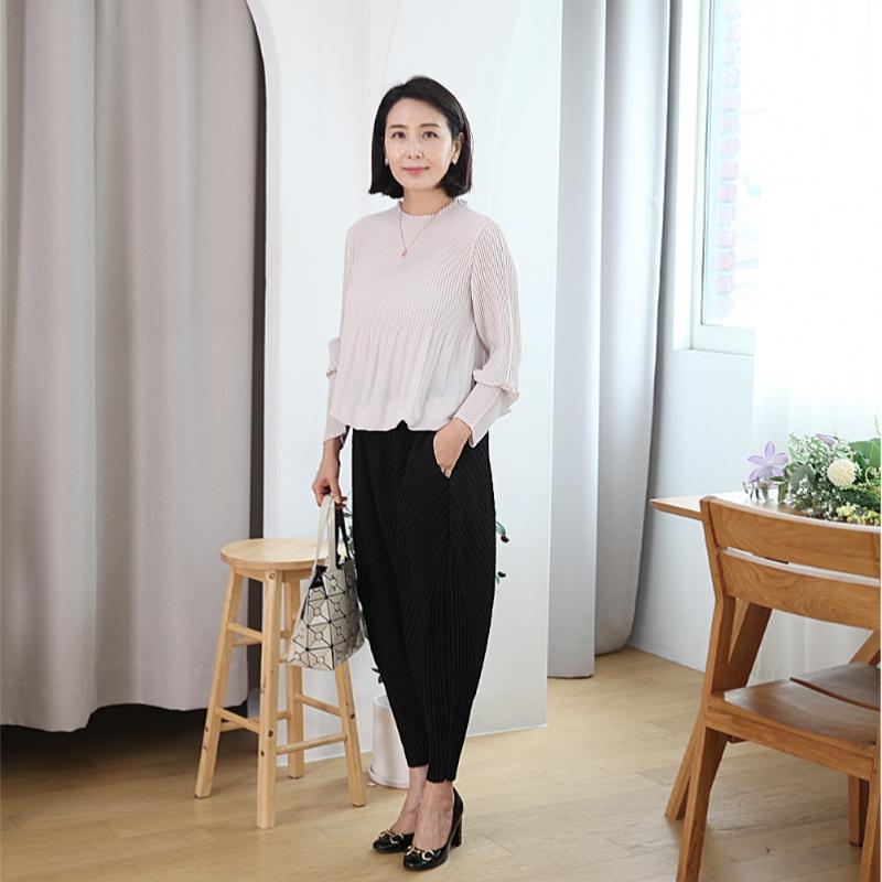 Shiz Madam Women S pleatS Balloon blouSe T57481