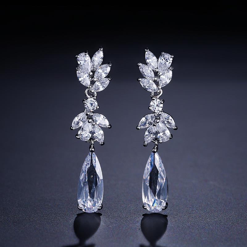 ZAKOL White Zircon Leaf Dangle Earrings for Women Shinny Water Drop Crystal Flower Pendant Earring Bridal Wedding Zircon