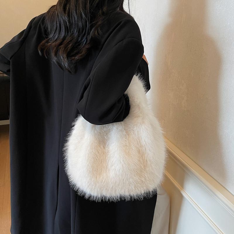 Plush Bag Women's Autumn and Winter Versatile New Casual Fluffy Handbag High-end Dumpling Bag