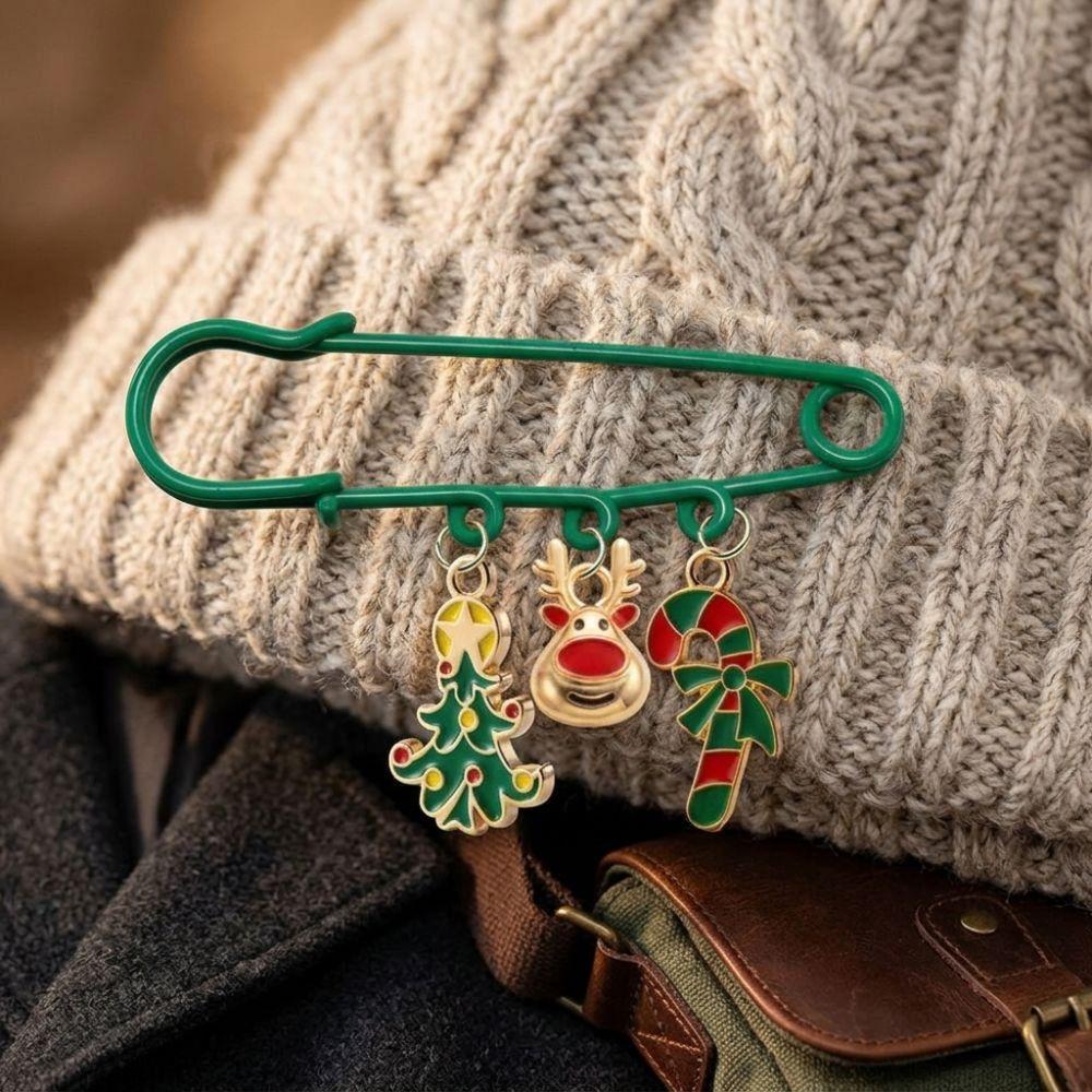 Fashion Christmas Dangle Safety Pin Enamel Alloy Christmas Decor Brooch Pin Cartoon Rust-proof Reindeer Tree Charm Brooch
