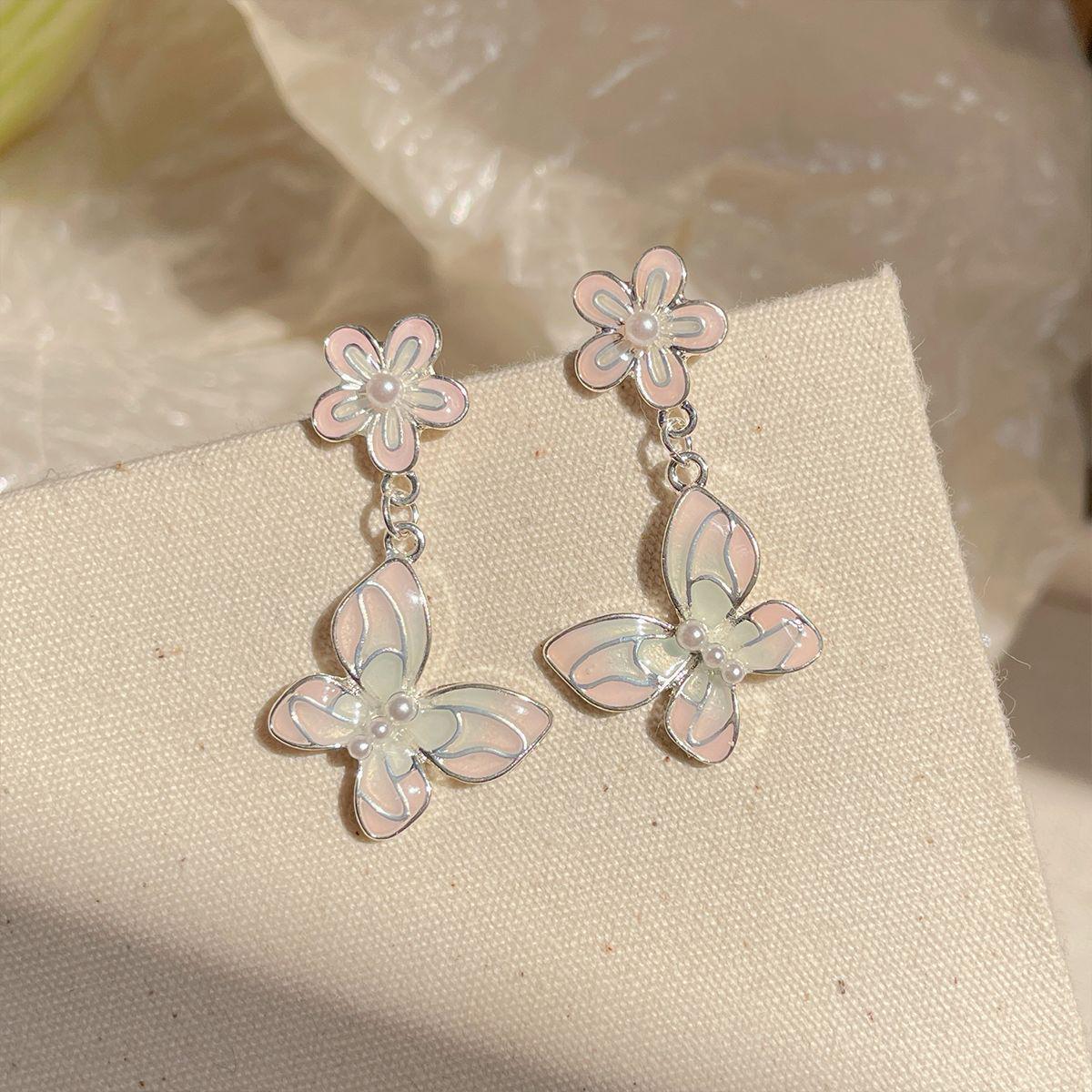 

Elegant Gradient Mint Butterfly Tassel Earrings for Women