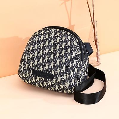 New Trendy and Autumn Small Canvas Bag Fashionable Casual Crossbody Bag Versatile Niche Single Shoulder Women's Bag