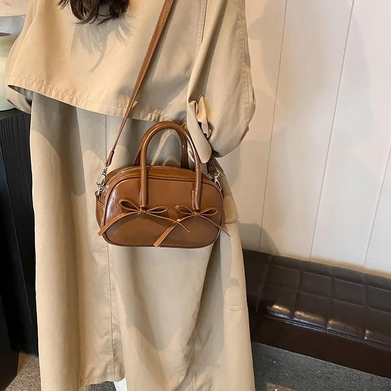 High-end Armpit Bag for Women Autumn and Winter New Retro Fashion Version  Niche Trendy Shoulder Bag